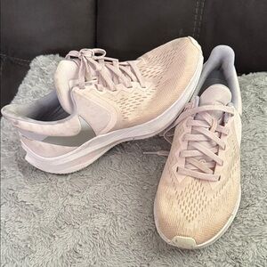 Nike Women's Soft Pink Sneakers
